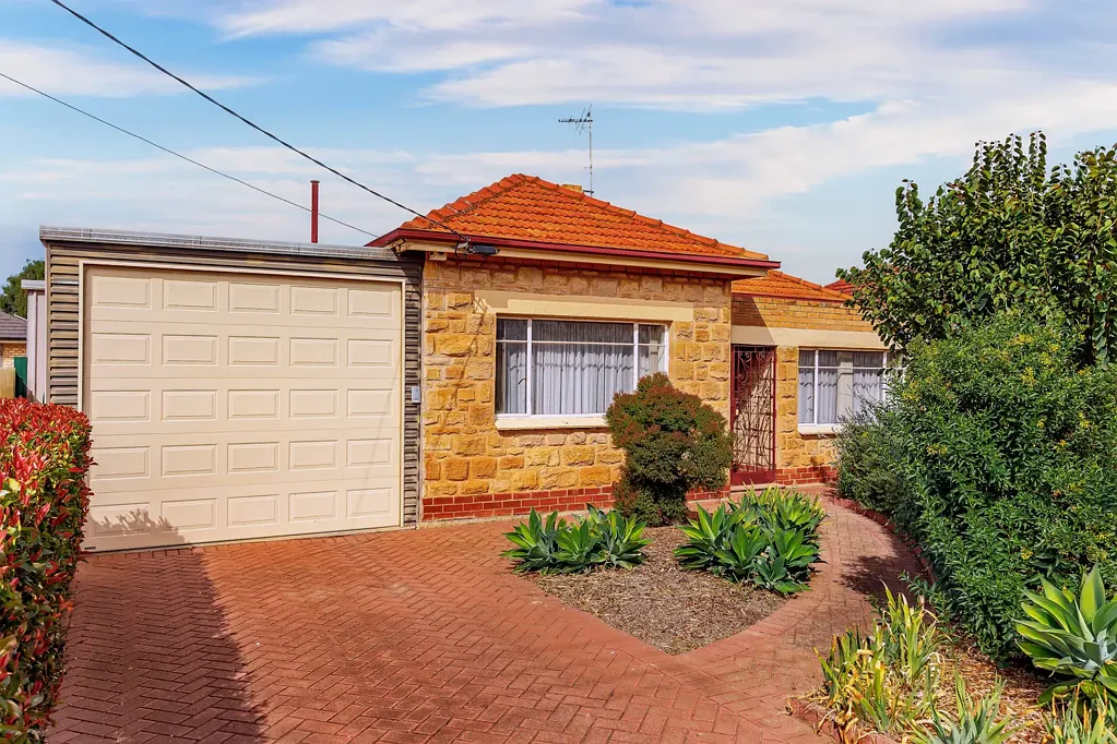4 Collins Street, Pennington, SA 5013