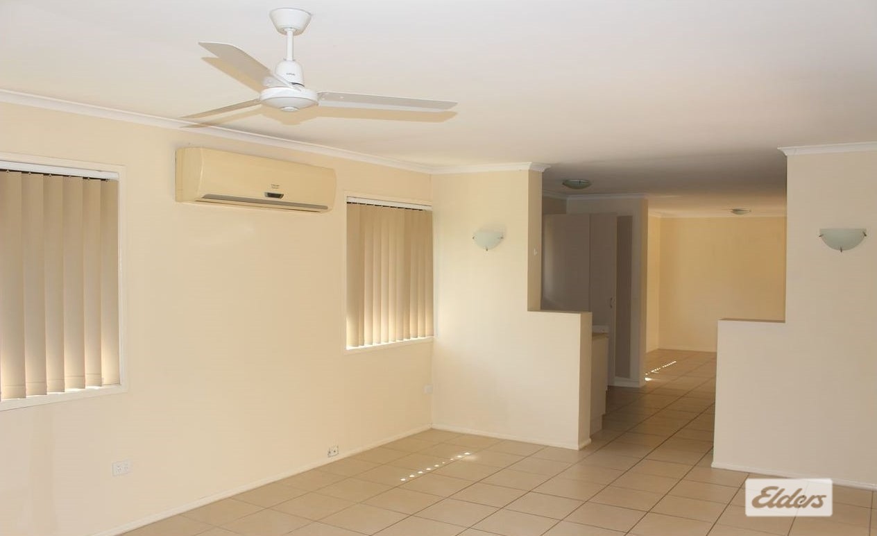 5 CLIVIA CR, DAISY HILL QLD 4127, 0 chambres, 0 salles de bain, House