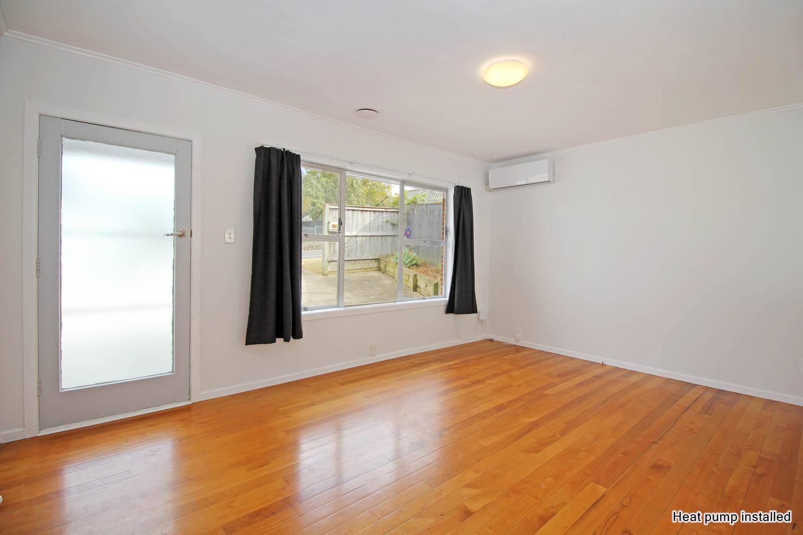 2/118 Lake Road, Belmont, Auckland - North Shore, 2 રૂમ, 1 બાથરૂમ