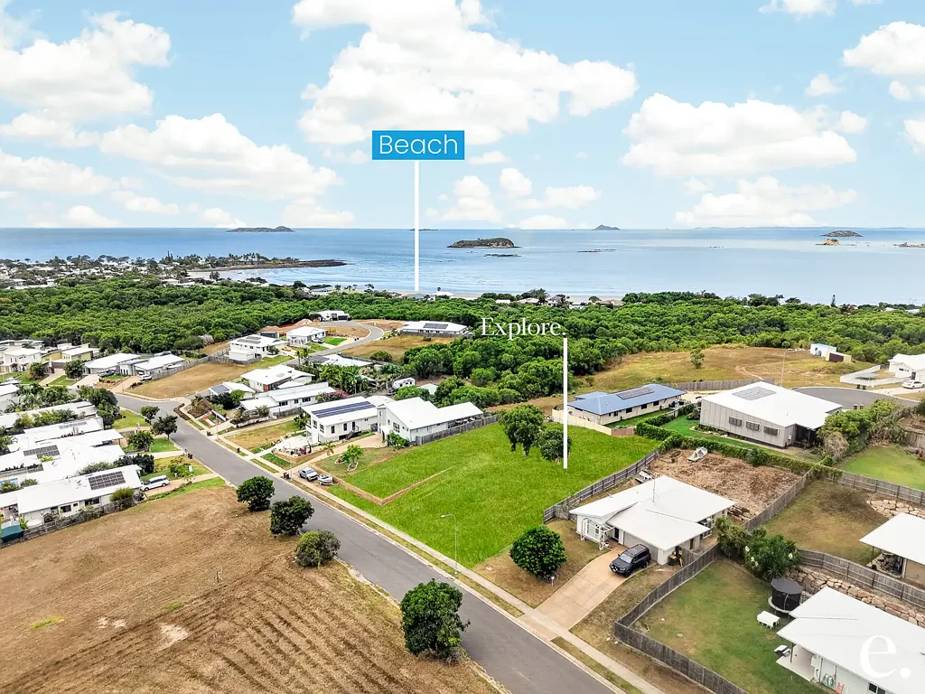 Zilzie  Elevated Blank Canvas in Sought After Seaspray Estate