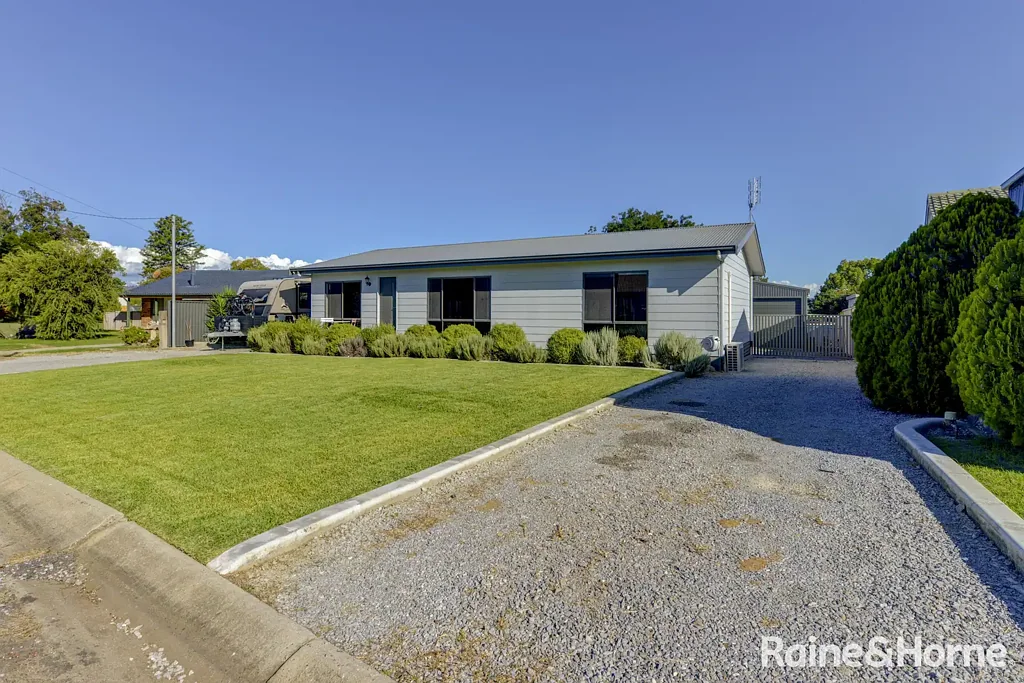 30 Susan Street, Kootingal, NSW 2352