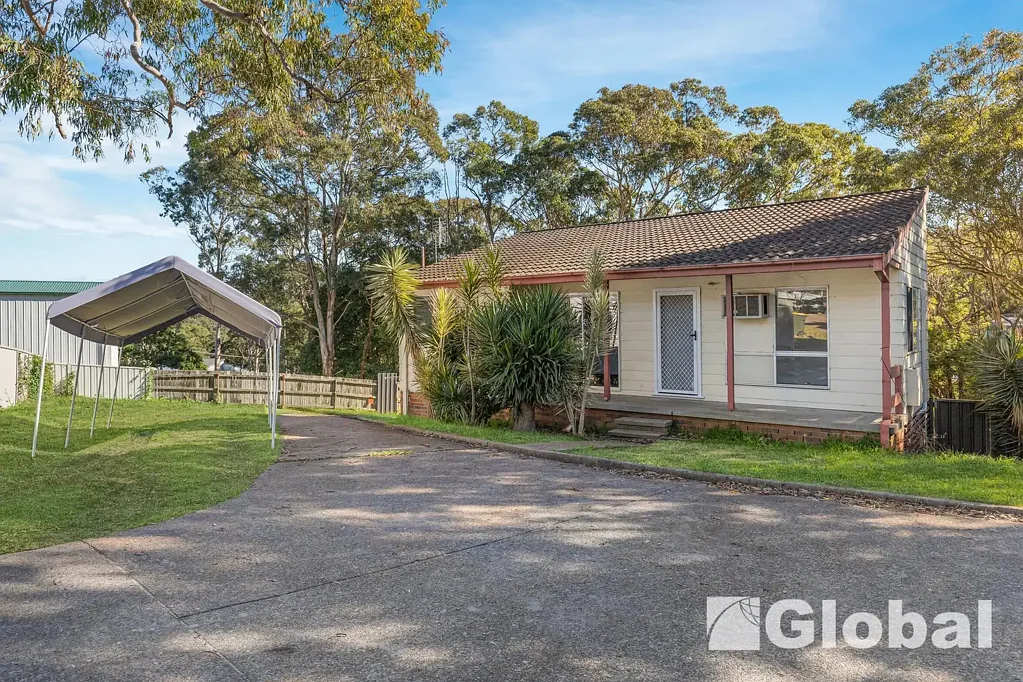 Bolton Point 3 Slaapkamer Spacious Lakeside Living – Generous 875m² Block in Peaceful Bolton Point