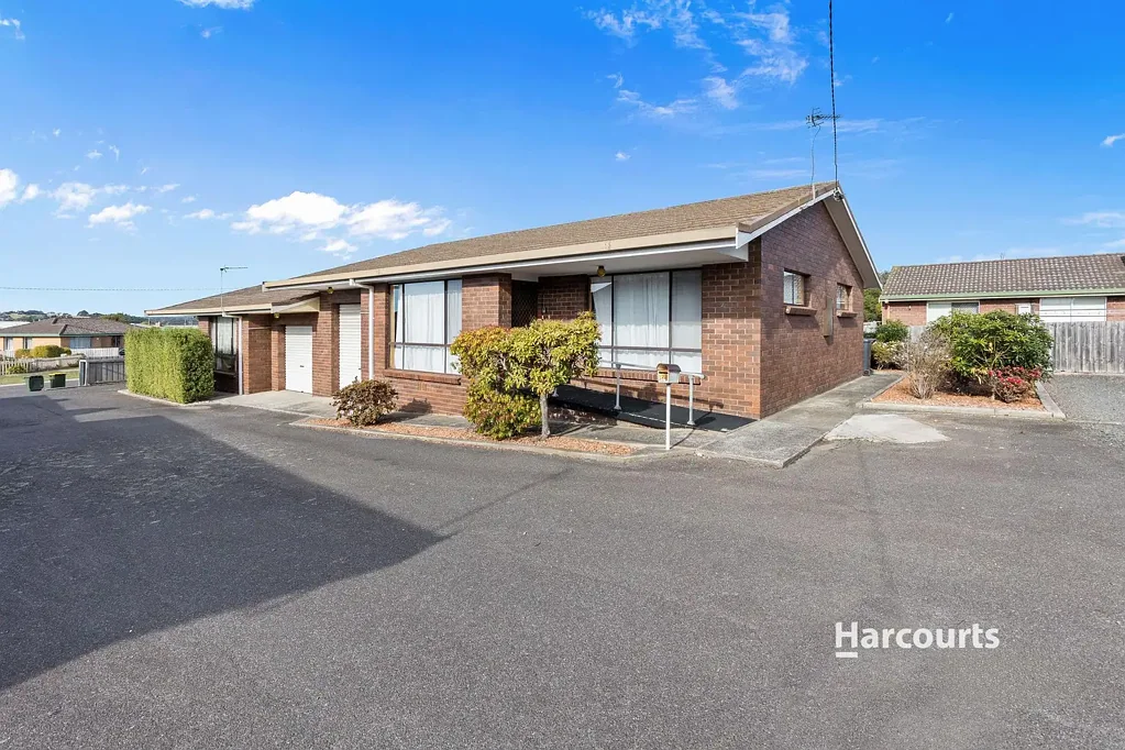 2/25 Victoria Street, Devonport, TAS 7310