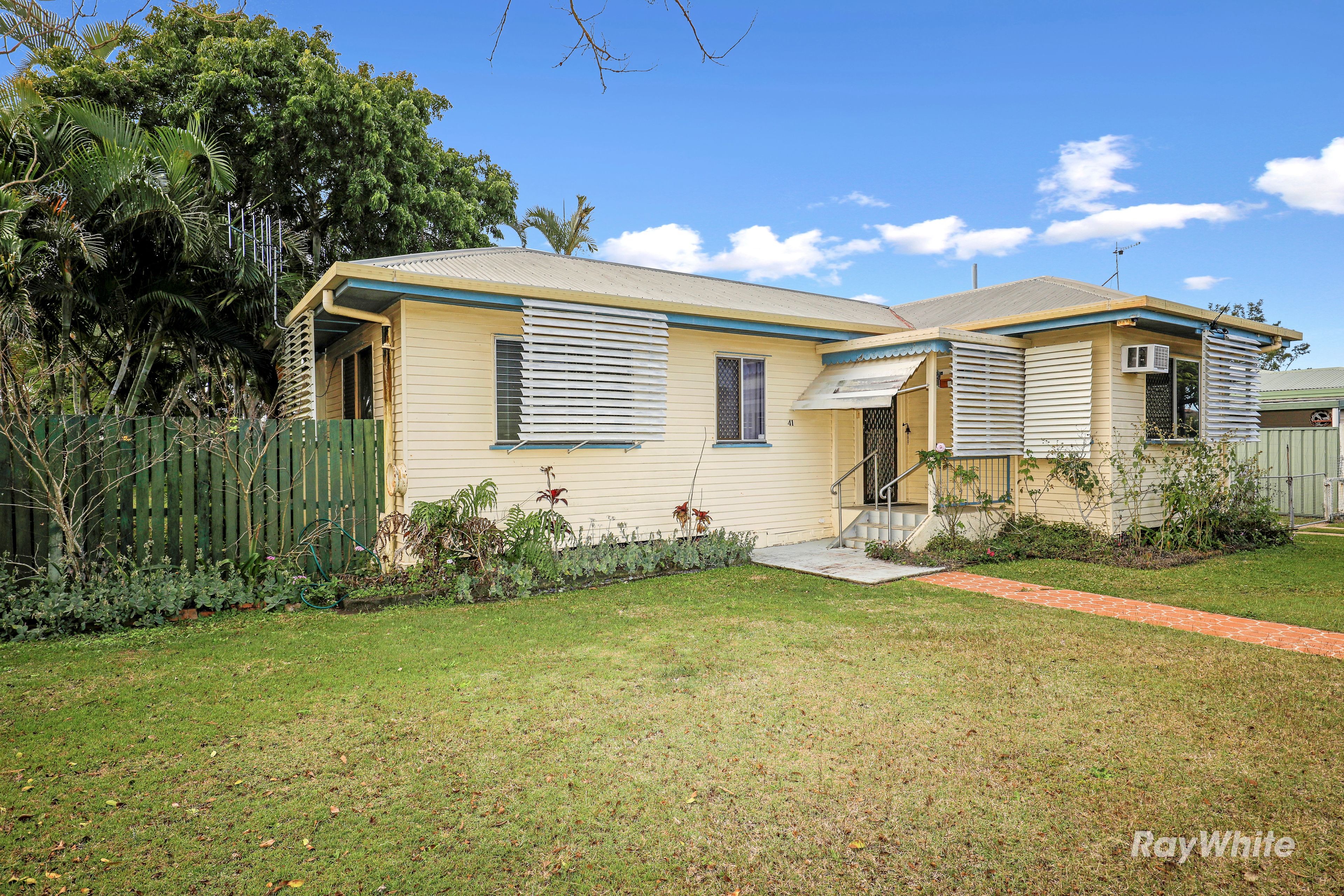 41 CHURCHILL ST, SVENSSON HEIGHTS QLD 4670, 0 Kuwarto, 0 Banyo, House