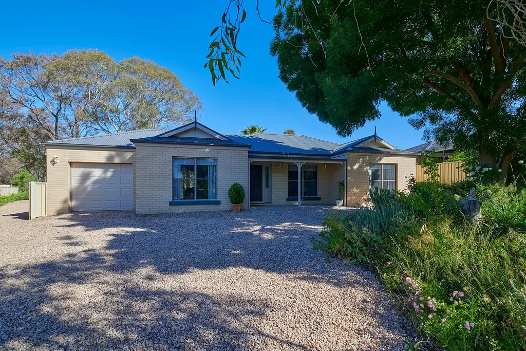 9 Fairy Dell Court, Heathcote, VIC 3523