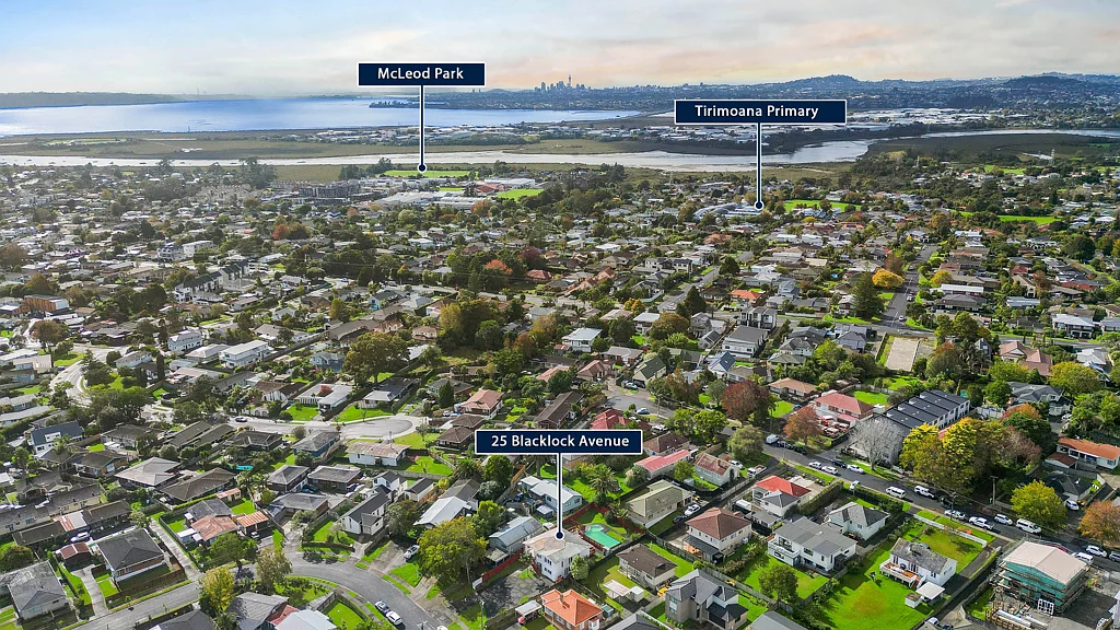 25 Blacklock Avenue, Henderson, Waitakere City, Auckland