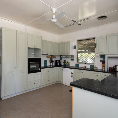 26 BOURKE ST, COWRA NSW 2794, 0 habitaciones, 0 baños, House