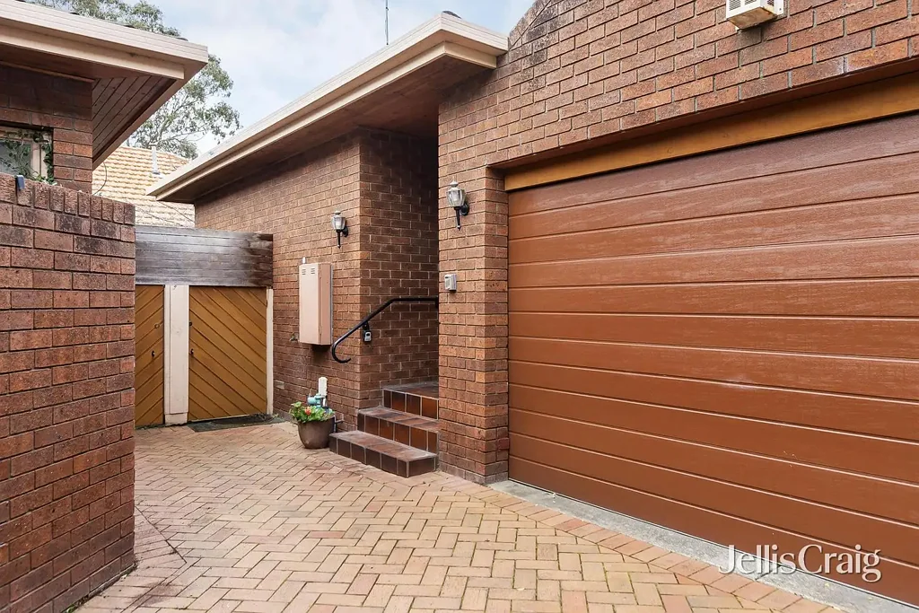 Caulfield South 3房 一套独立的单层经典住宅 A standalone single level classic