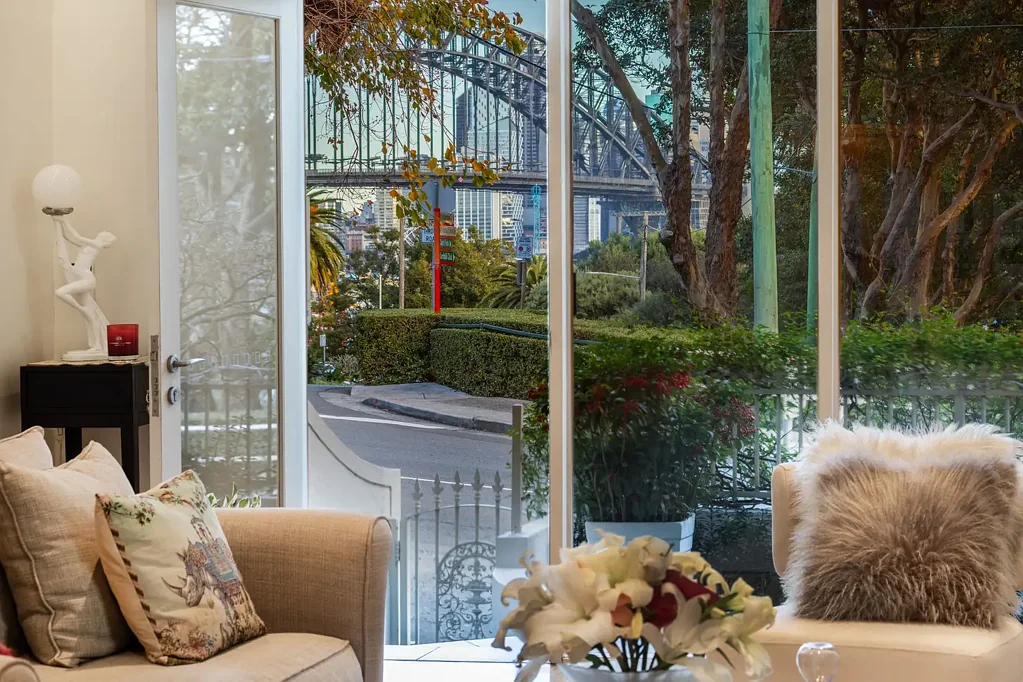 Lavender Bay 3Kwarto Iconic Harbour Views Meet Bespoke Luxury in a Master-Built Parkside Terrace