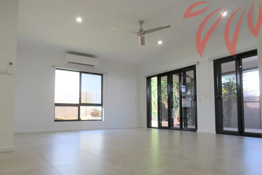 Quality modern 4-bedroom duplex in Johnson!!!