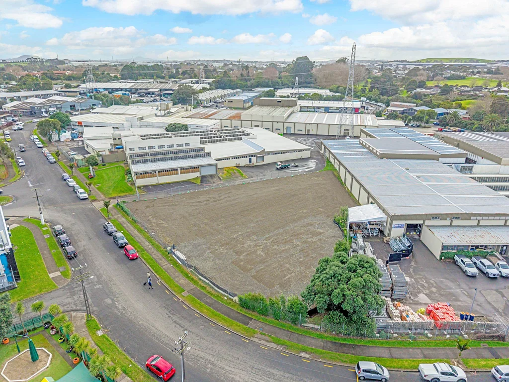 Otara SECURE INDUSTRIAL YARD FOR LEASE