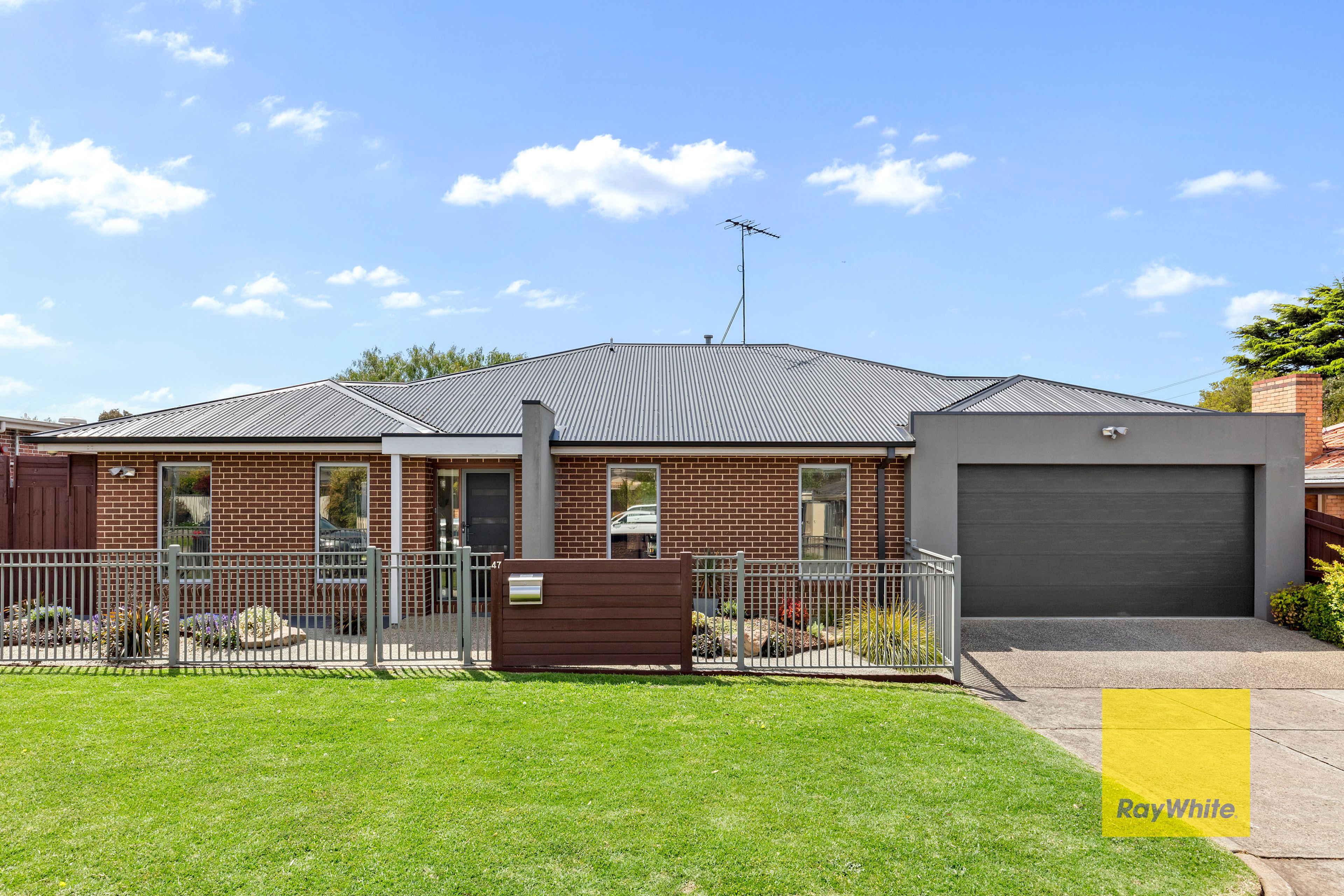 47 DENMAN ST, EAST GEELONG VIC 3219, 0 कमरे, 0 बाथरूम, House