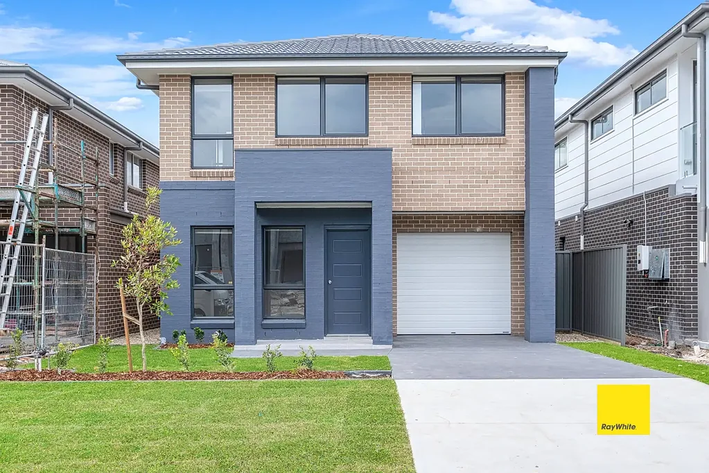 Modern House close to Amenities.