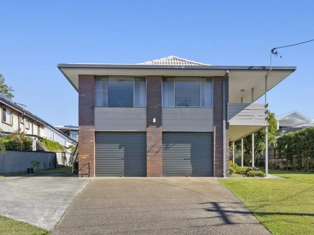 Kingscliff 2 Bedroom Sun-soaked living just 200m from Cudgen Creek