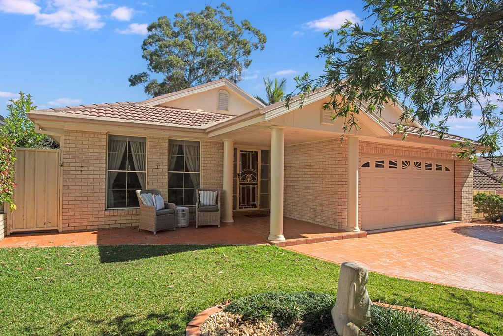 Bensville 4Kwarto Single-Level Living Opposite Reserve