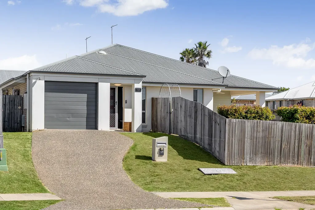 Cranley 3Zimmer Amazing Views - Convenient Location - No Body Corp Fees!