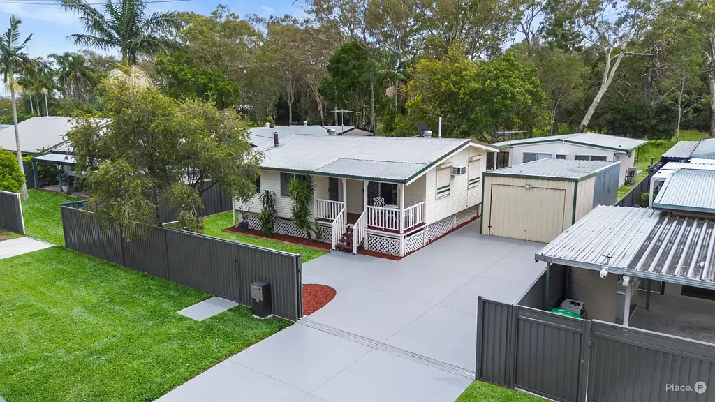 11 Whiting Street, Beachmere, QLD 4510
