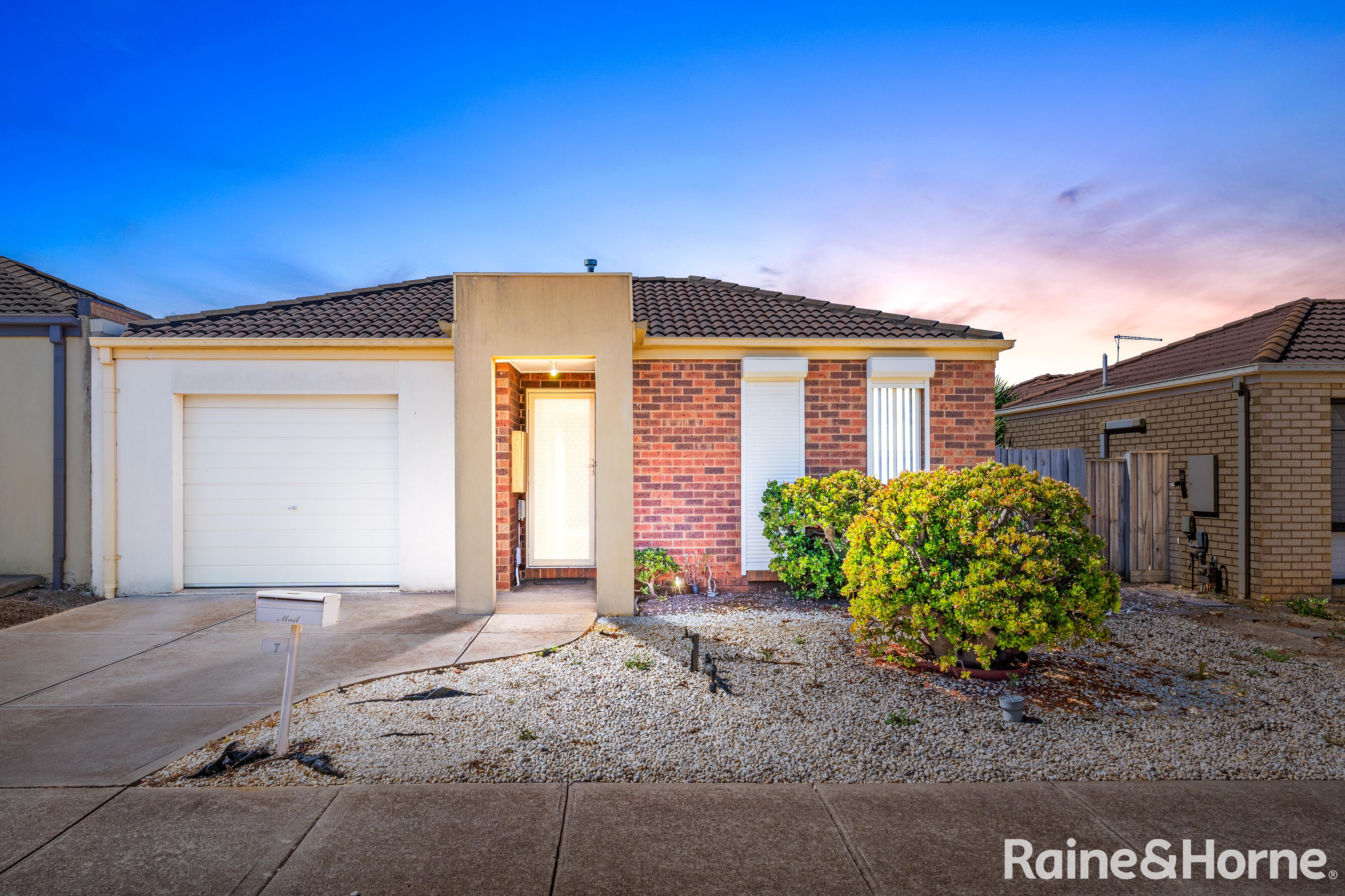 7 TANDARA CCT, MELTON WEST VIC 3337, 0 Kuwarto, 0 Banyo, House