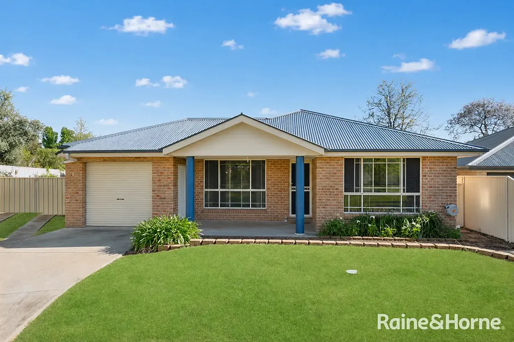 Fully Furnished 4-Bedroom Home with Shed & Workshop
