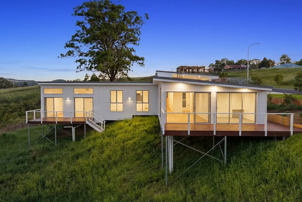Bellingen 4 Bedroom Architectural Hinterland Elegance - 1,316sqm of Space, Style & Tranquility