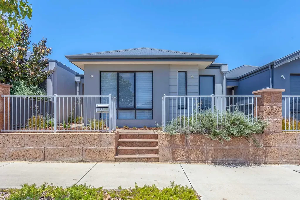 Modern Family Home in Banksia Grove