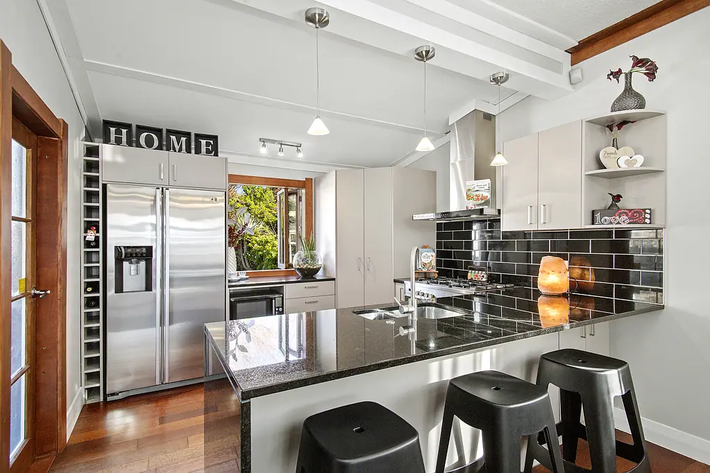 Waiwhetu 2房  Perfect Blend of Modern with Character