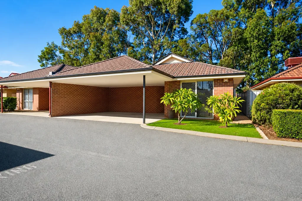 Seville Grove 3Zimmer Low-Maintenance Villa in a Convenient Location