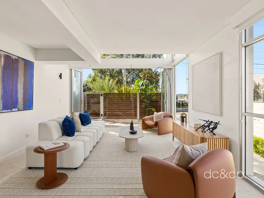 Mortlake 3कमरा Refined courtyard living in a prime waterside setting