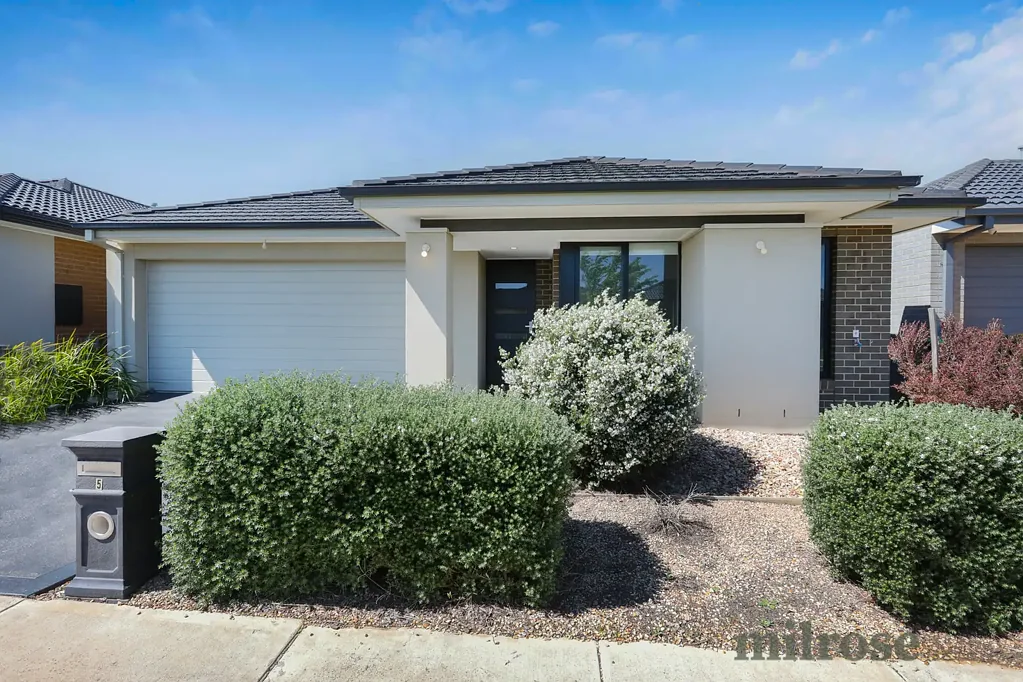 Modern Living in a Prime Tarneit Location