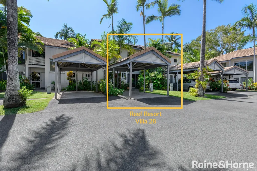 2.5 Bedroom Furnished Unit - Reef Resort