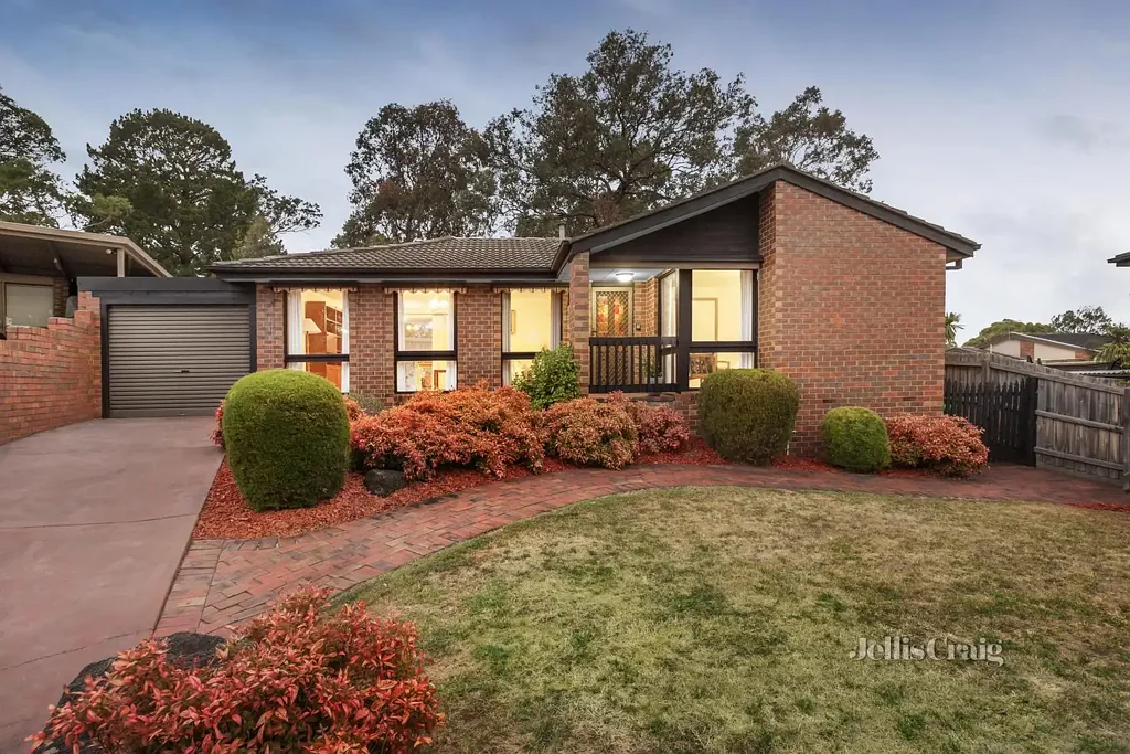 44 Dunbarton Drive, Eltham North, VIC 3095