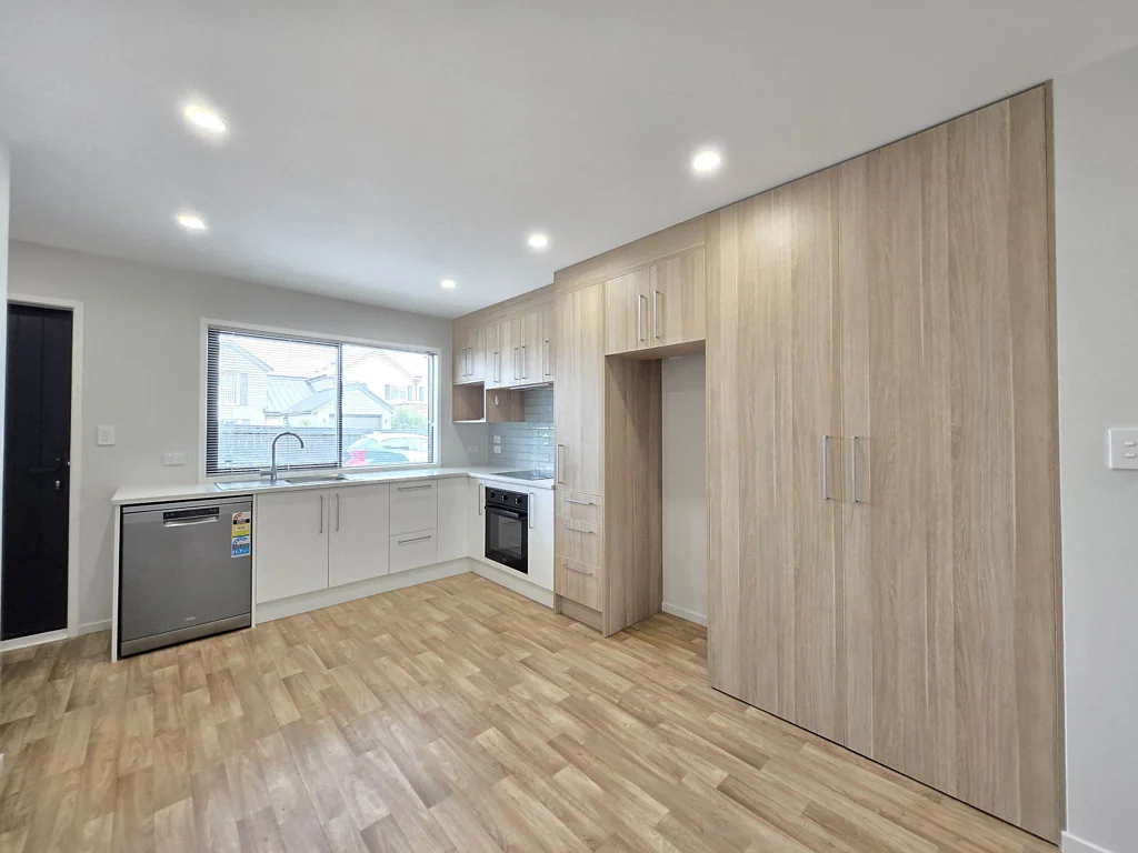 Modern Comfort Meets Perfect Privacy!