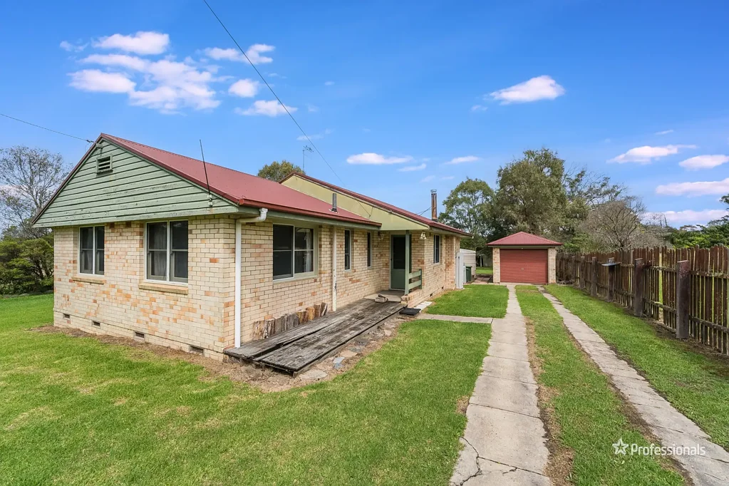 14-16 Queen Street, Hillgrove, NSW 2350