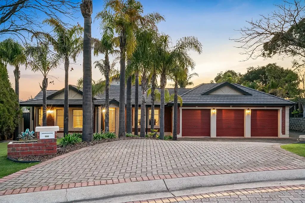 1 Reordan Drive, Greenwith, SA 5125