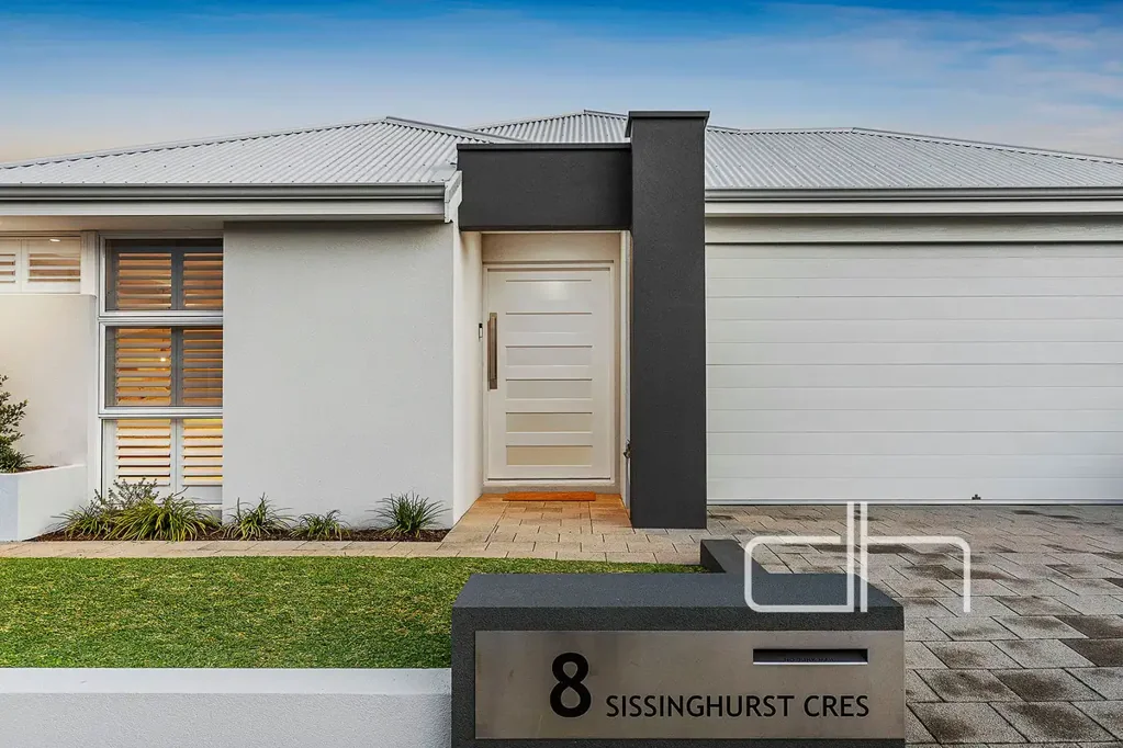 8 Sissinghurst Crescent, Landsdale, WA 6065
