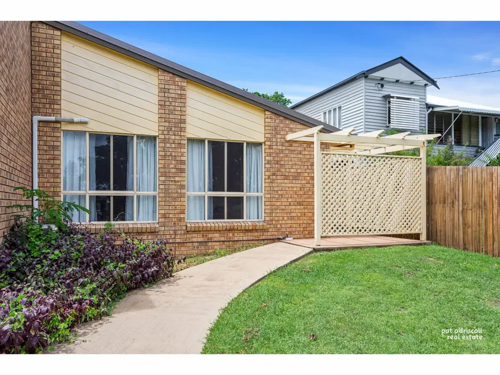 SELF-CONTAINED UNIT JUST MINUTES FROM ROCKHAMPTON HOSPITAL