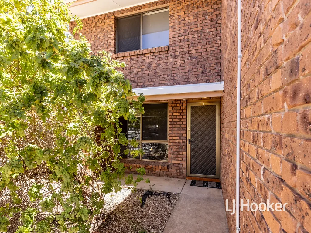 1/4 Cycad Place, Sadadeen, NT 870