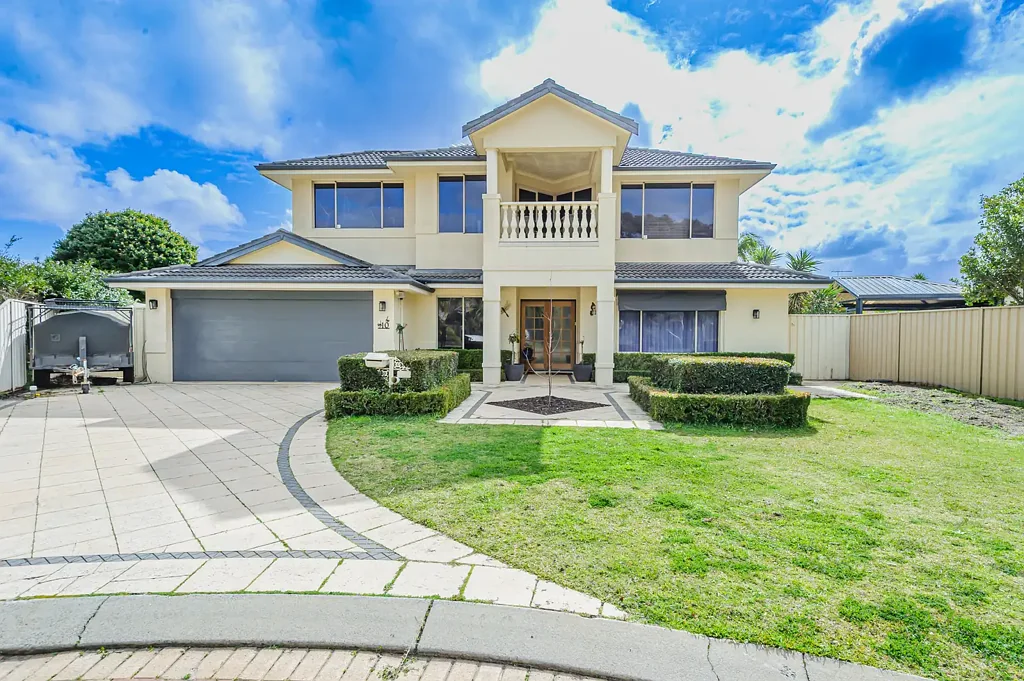 10 Prior Close, Canning Vale, WA 6155