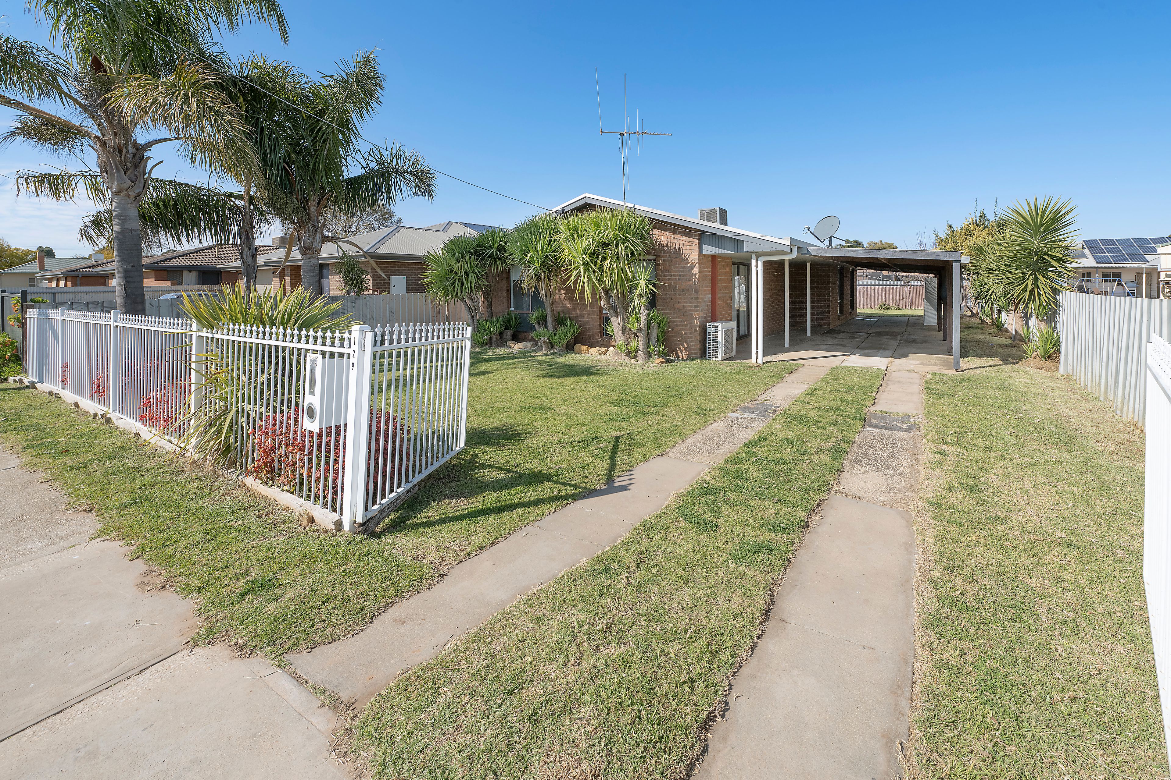 129 MCCALLUM ST, SWAN HILL VIC 3585, 0部屋, 0バスルーム, House