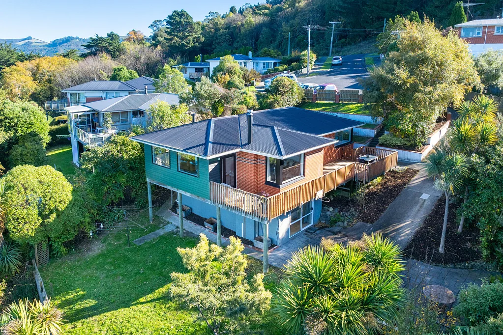 Port Chalmers 4غرفة نوم Private Bush Retreat with Views & Dual Living