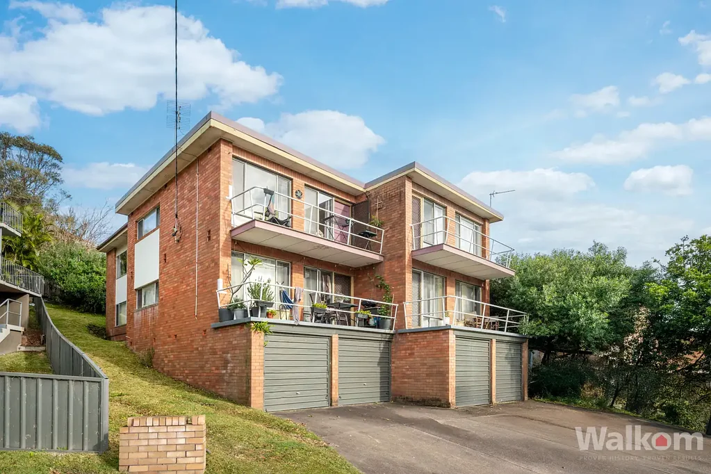 The Hill 5 Bedroom Block of 4 Units in Blue-Chip Coastal Location