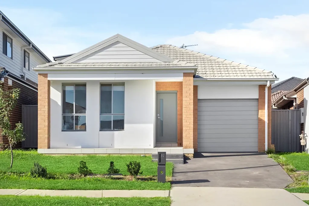 112 Healy Avenue, Gregory Hills, NSW 2557