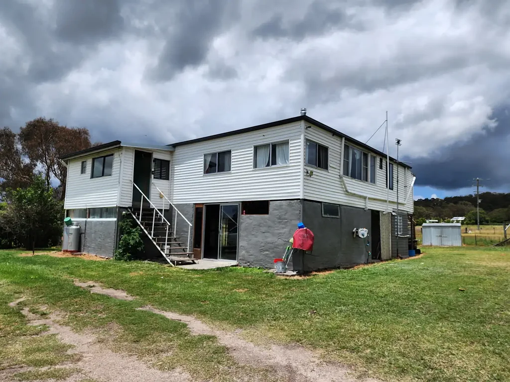Sugarloaf 4房  HIGHSET HOME ON ACREAGE
