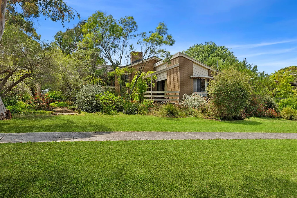 71 Menzies Drive, Sunbury, VIC 3429