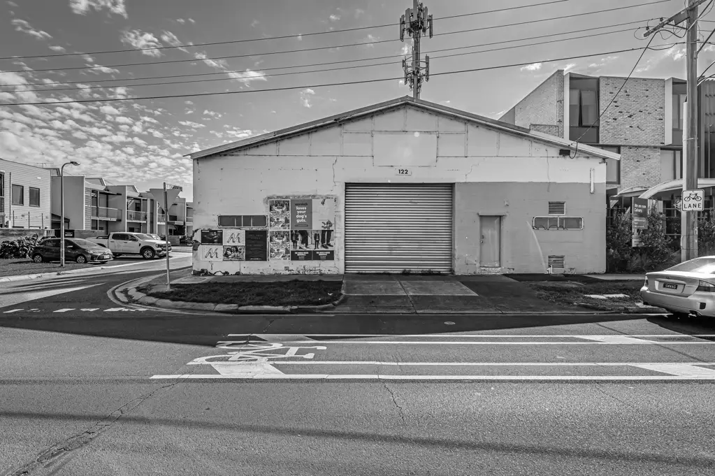 Newport 1 Bedroom Dual street frontage property offering a plethora of options limited by your imagination only!