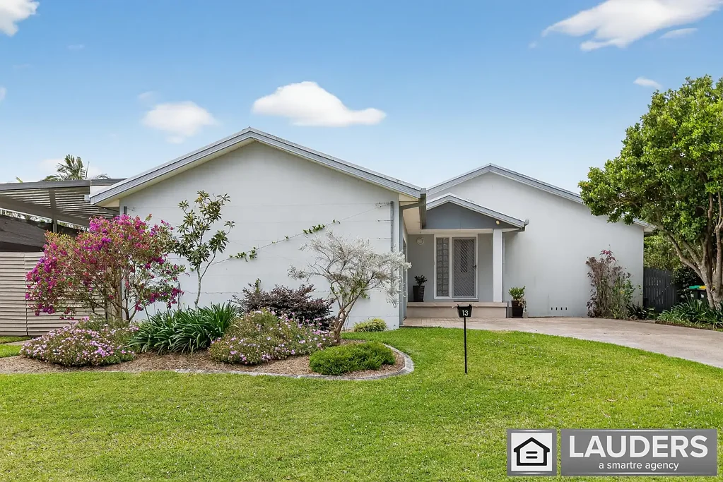 13 Spinnaker Cove, Wallabi Point, NSW 2430