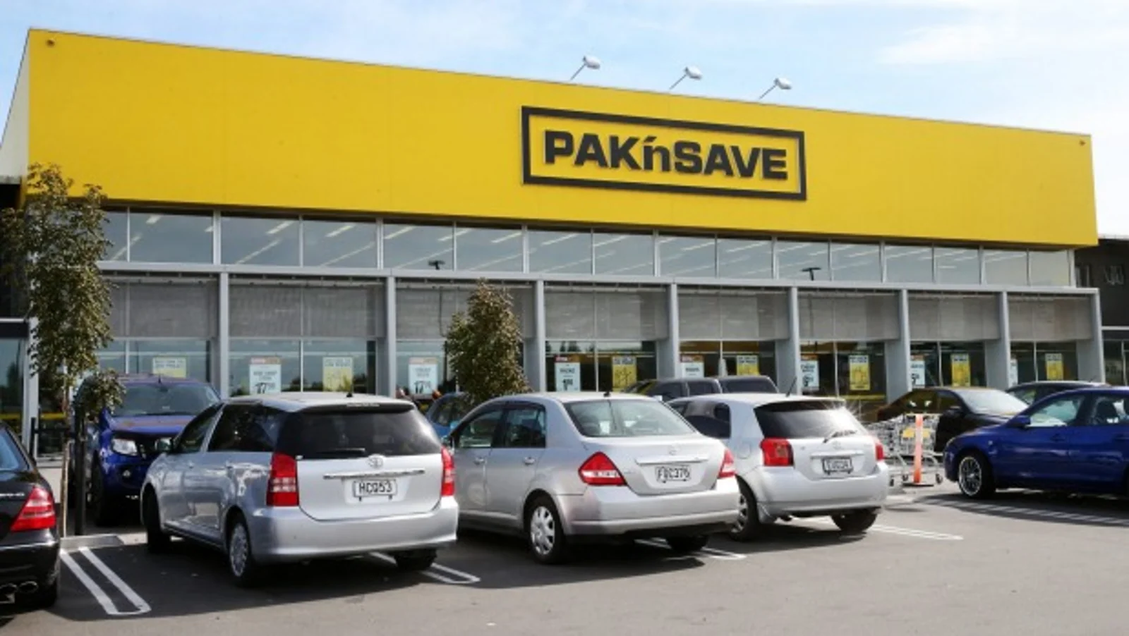 新西兰Pak 'n Save超市冷藏食物被盗，查获返店后竟放回货架继续出售！