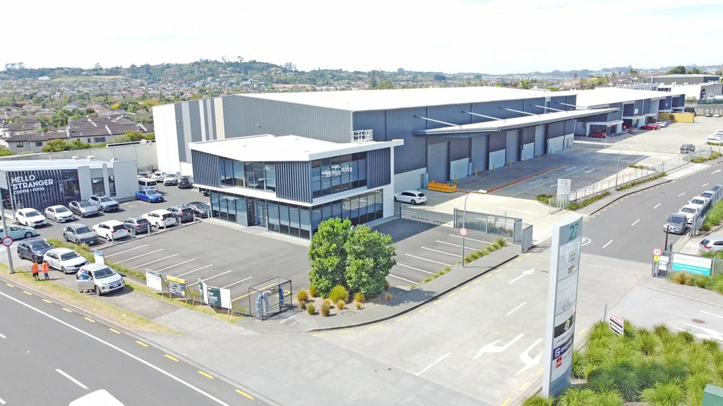East Tamaki LARGE INDUSTRIAL FACILITY WITH SECURE YARD