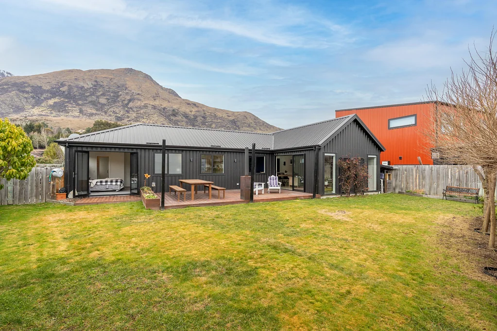 Lower Shotover 3 Slaapkamer Designed for Sun, Space and Easy Living