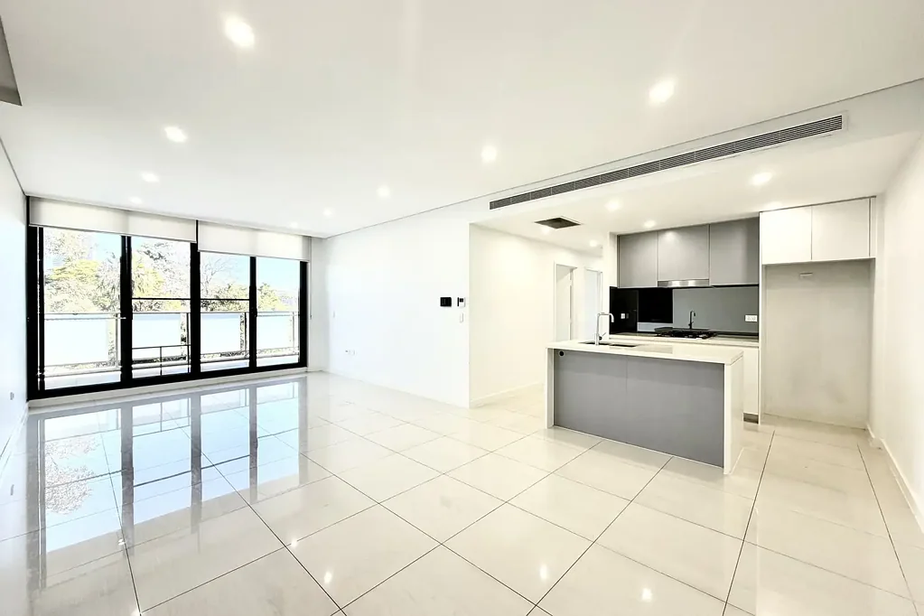 River Vistas - Bright and Spacious Three Bedroom Apartment
